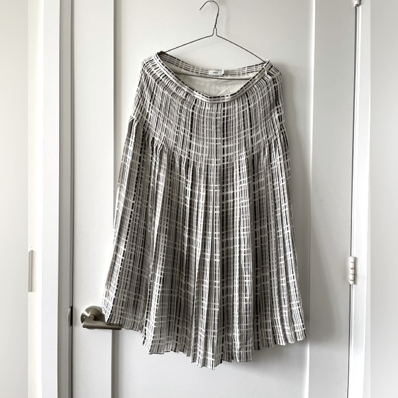 Vince Pleated Skirt - Picture 1 of 7